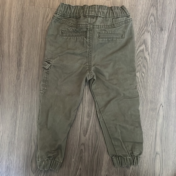 Great condition green pants boys - Picture 3 of 3